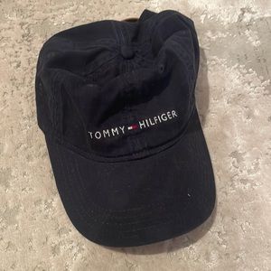 Tommy Hilfiger hat